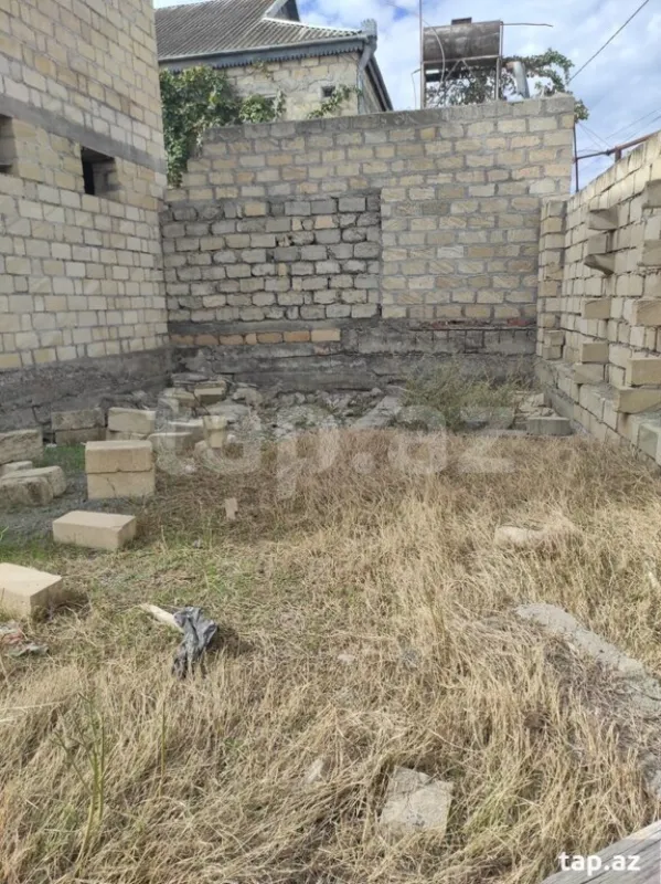 Satılır 7 otaqlı həyət evi 55 m²