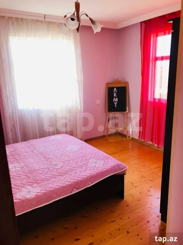 Kirayə verilir 5 otaqlı həyət evi
