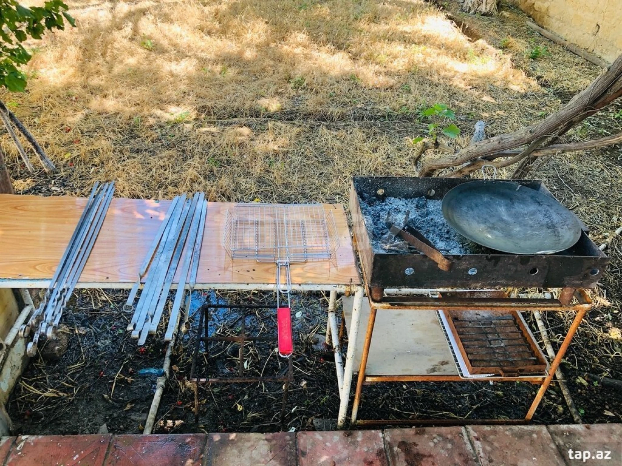 Kirayə verilir 5 otaqlı həyət evi