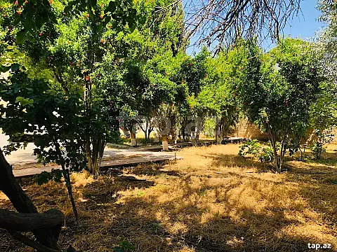 Kirayə verilir 5 otaqlı həyət evi
