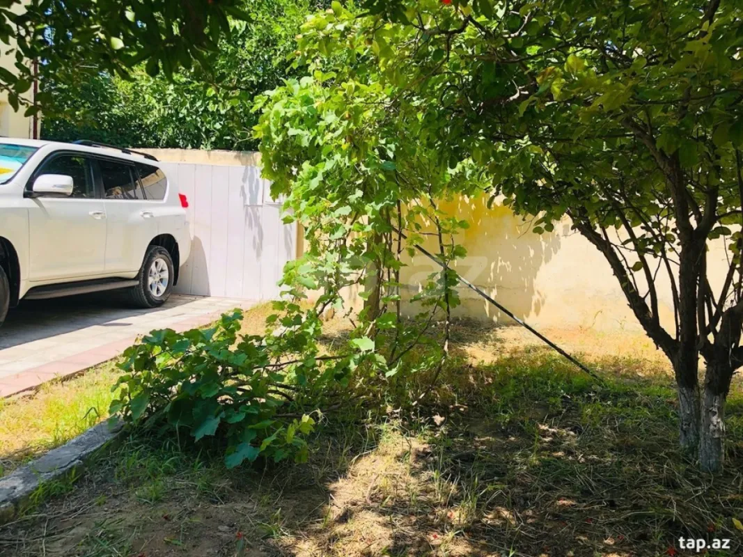 Kirayə verilir 5 otaqlı həyət evi