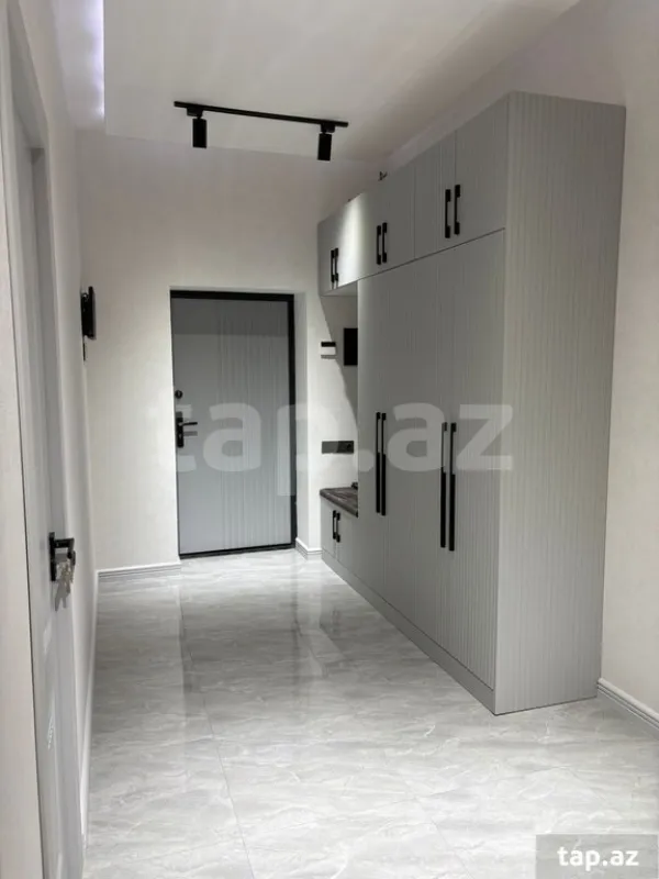 Satılır 5 otaqlı həyət evi