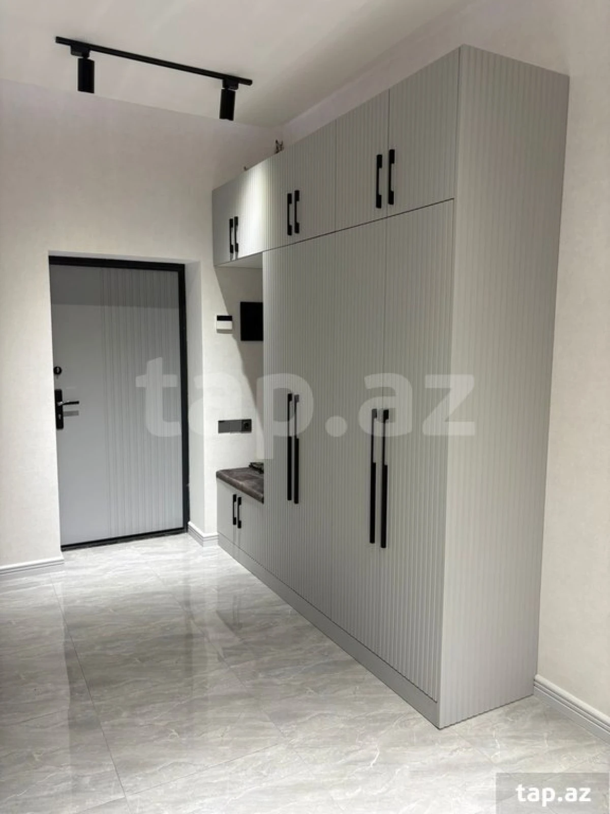 Satılır 5 otaqlı həyət evi