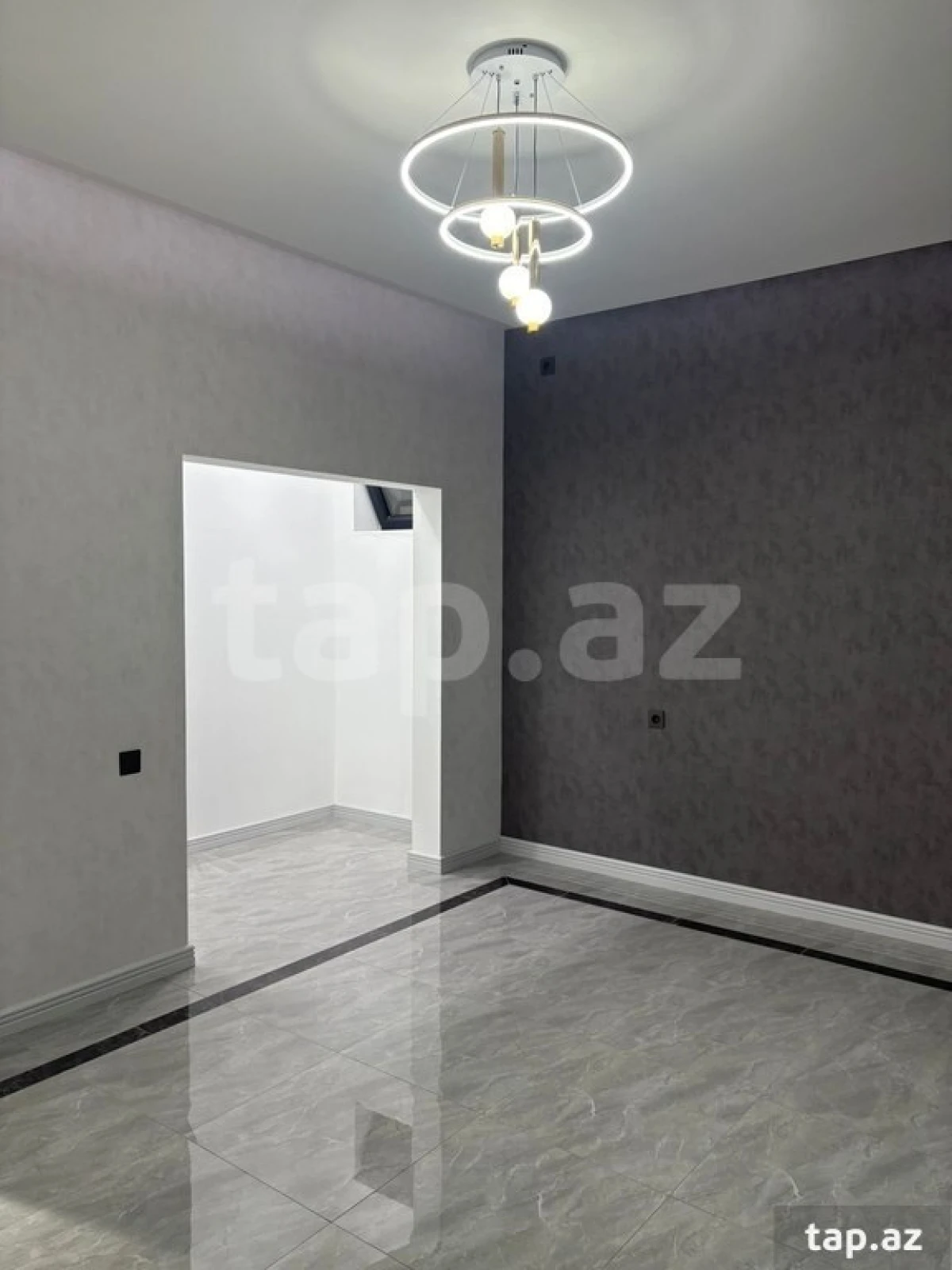 Satılır 5 otaqlı həyət evi