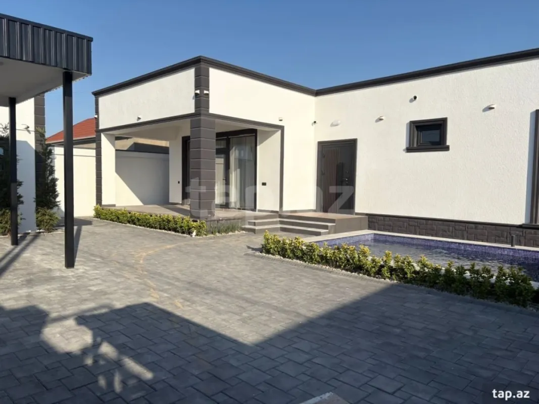 Satılır 5 otaqlı həyət evi