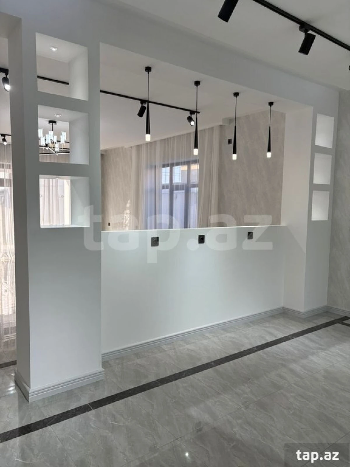 Satılır 5 otaqlı həyət evi