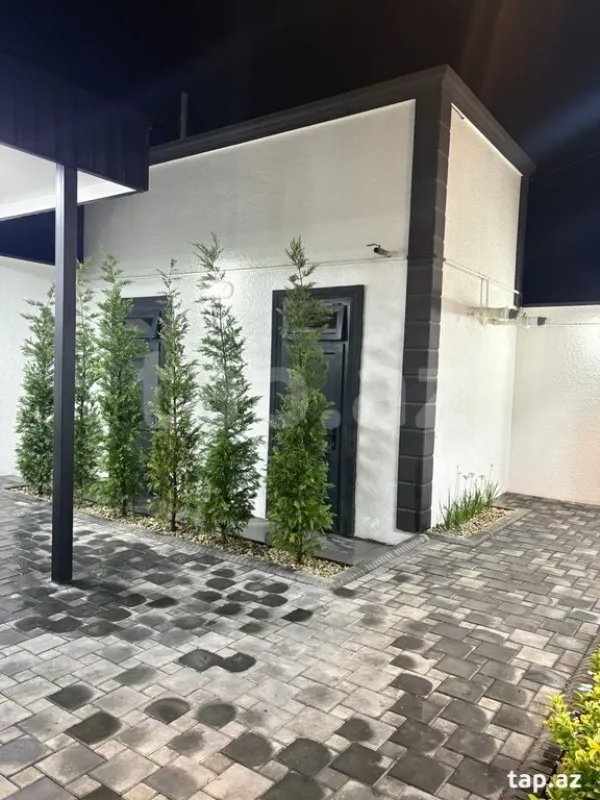 Satılır 5 otaqlı həyət evi