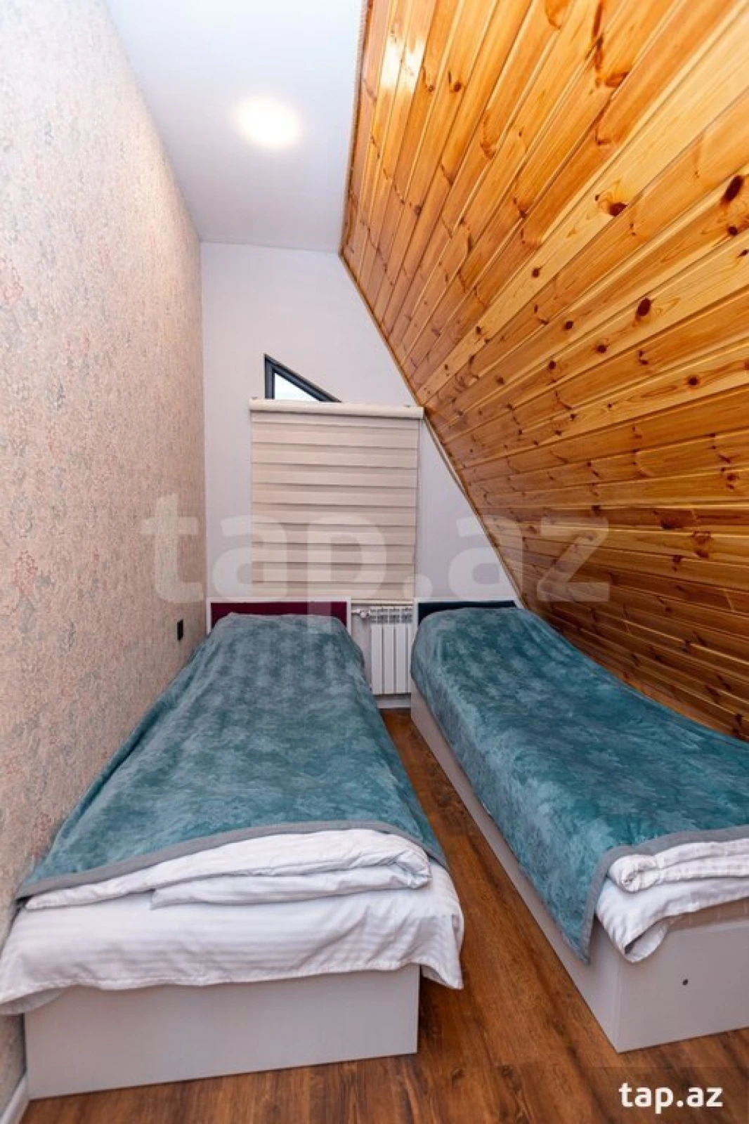 Satılır 9 otaqlı həyət evi