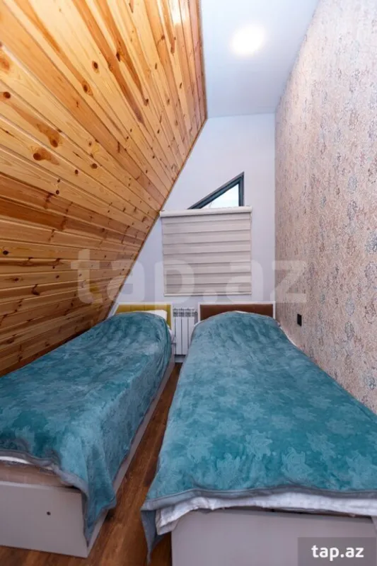 Satılır 9 otaqlı həyət evi