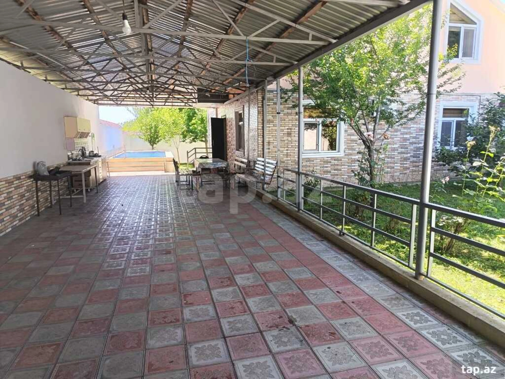 Kirayə verilir 4 otaqlı həyət evi