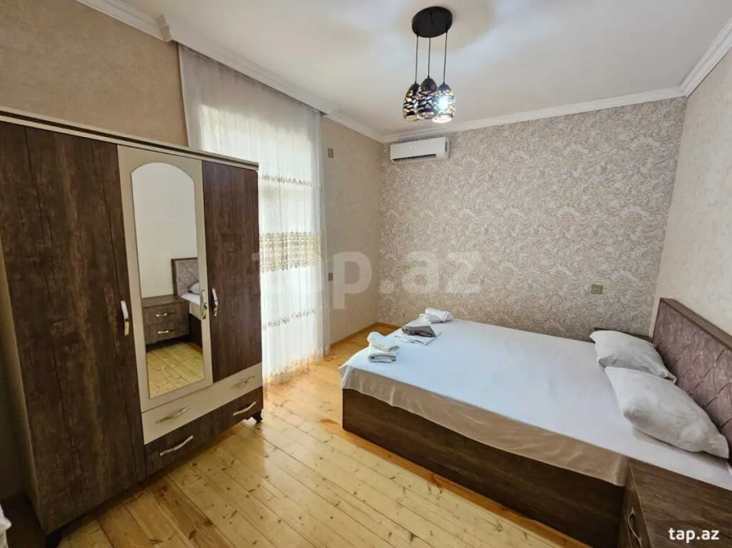 Kirayə verilir 4 otaqlı həyət evi