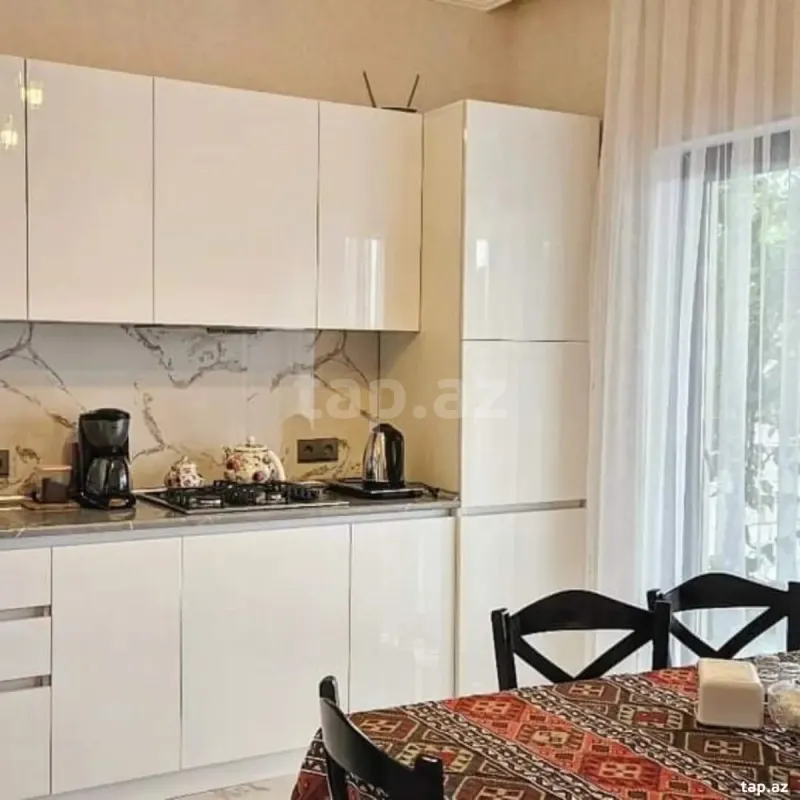 Kirayə verilir 3 otaqlı həyət evi 110 m²