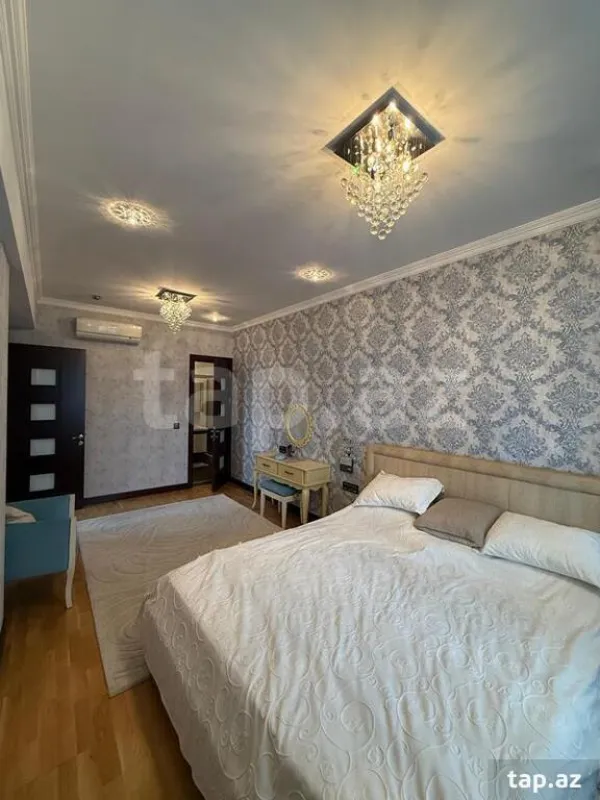 Satılır 7 otaqlı yeni tikili 412 m²