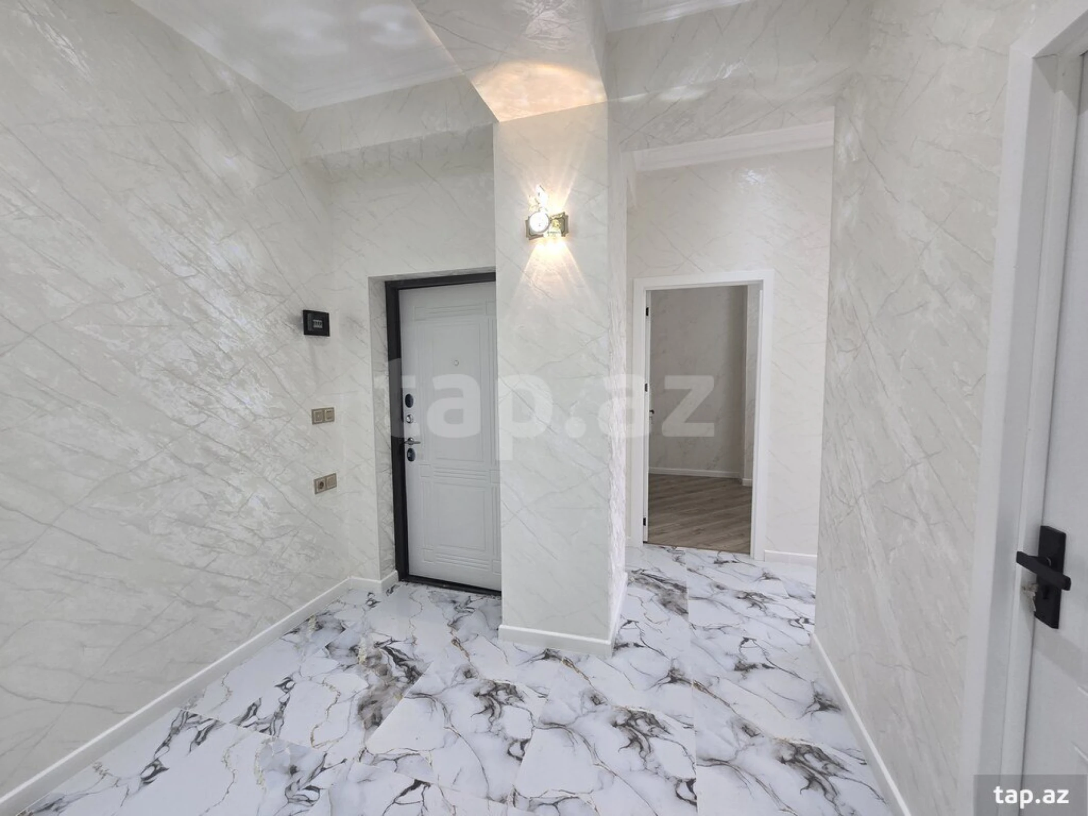 Satılır 3 otaqlı yeni tikili 95 m²