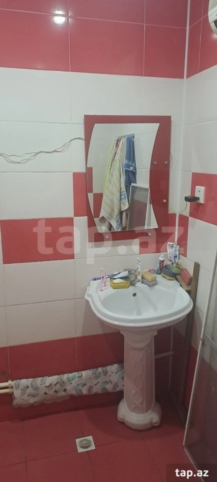Satılır 3 otaqlı mənzil 66 m²