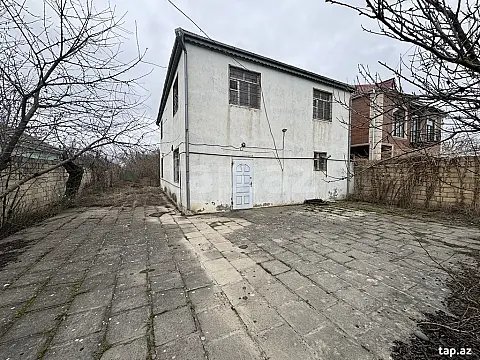 Satılır 4 otaqlı həyət evi — Bakı 4 otaq