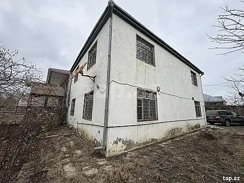 Satılır 4 otaqlı həyət evi