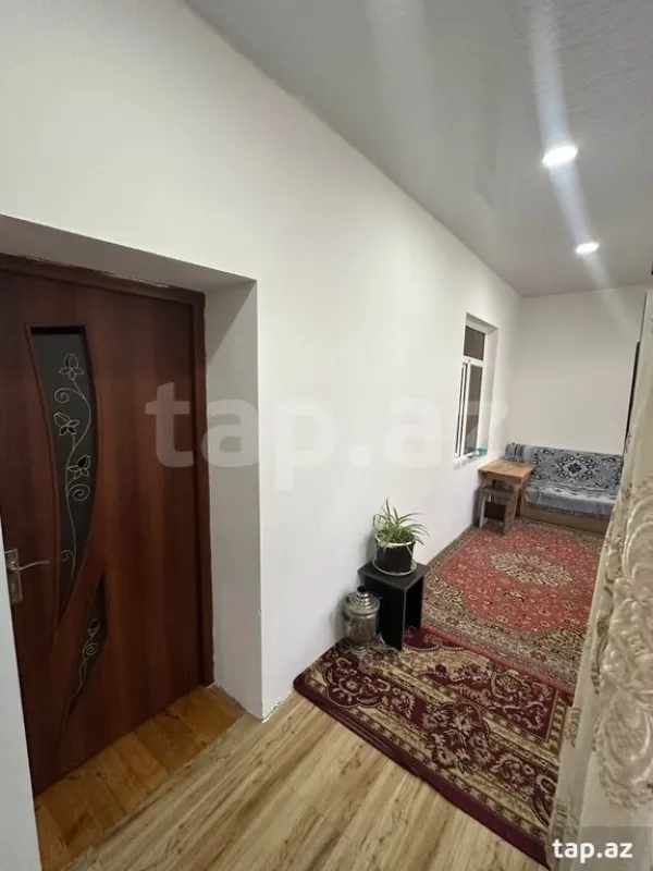 Satılır 4 otaqlı həyət evi