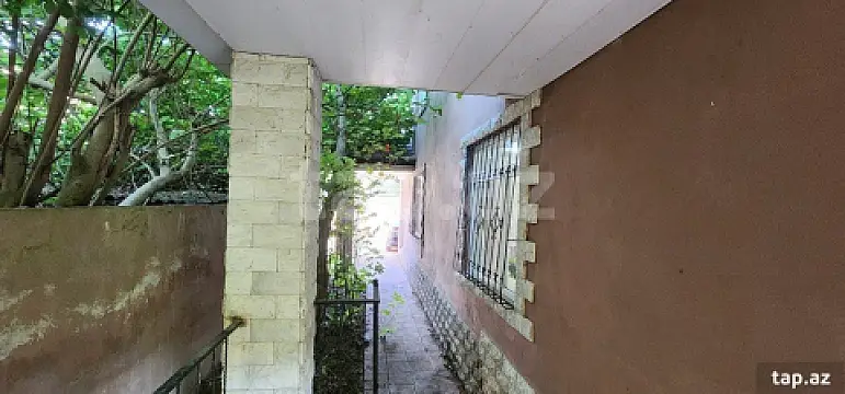 Satılır 6 otaqlı həyət evi