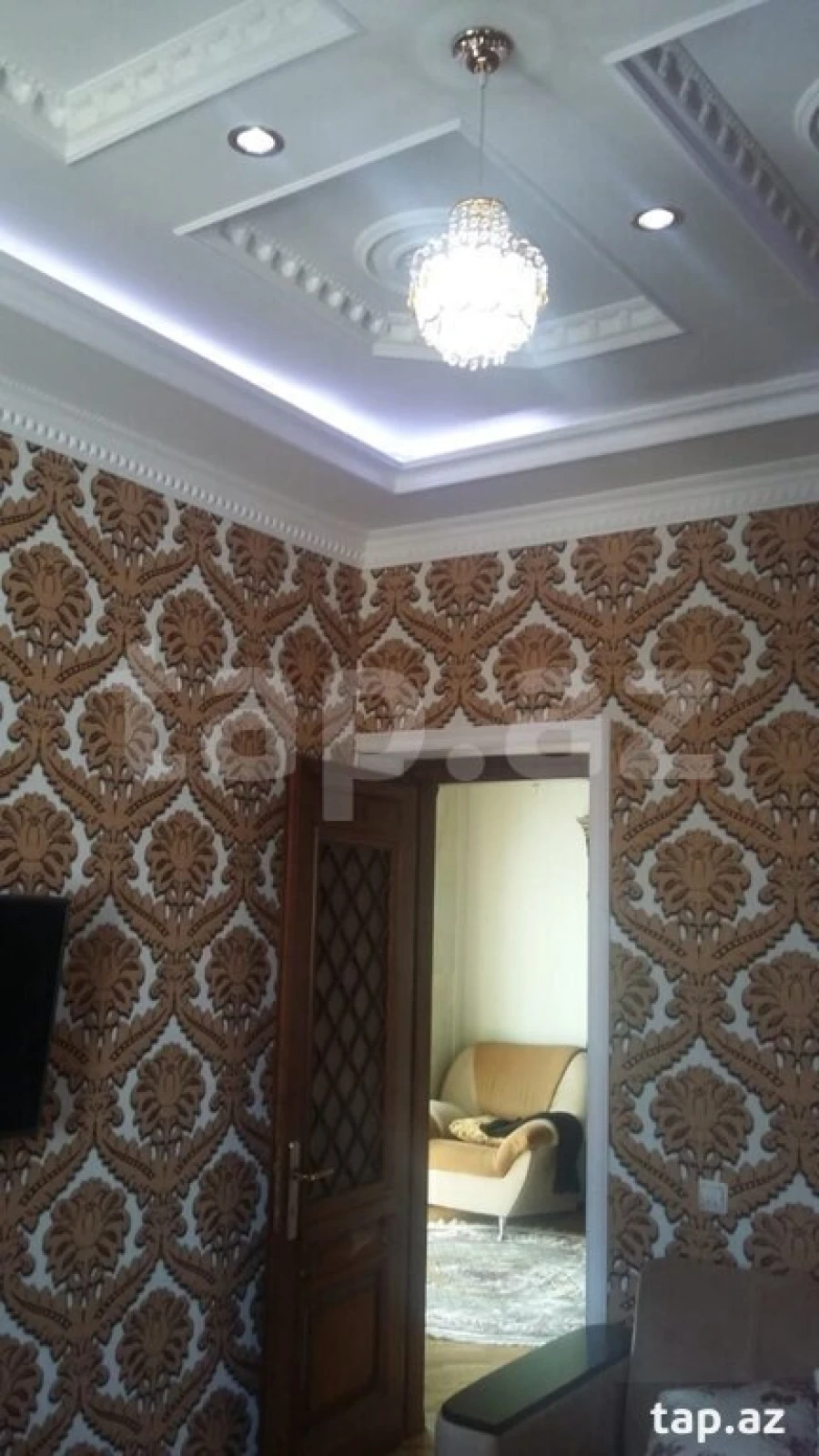 Satılır 5 otaqlı həyət evi