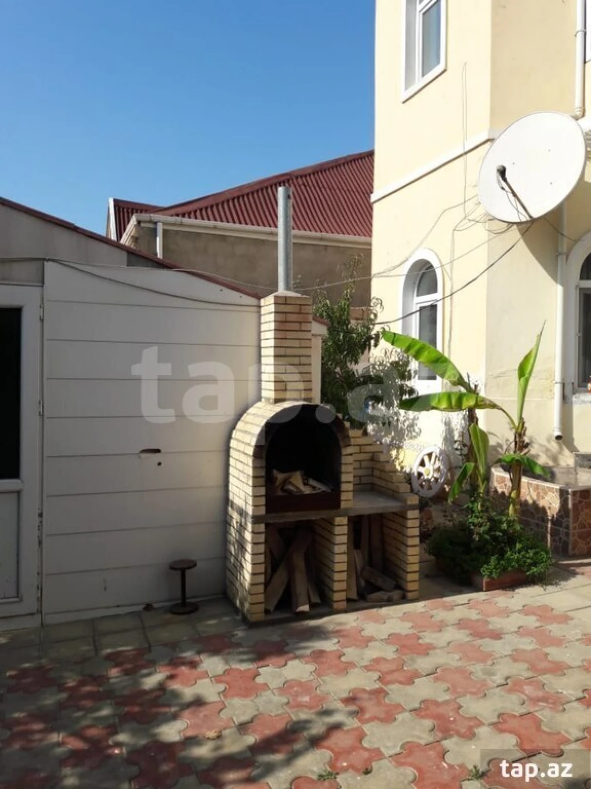 Satılır 5 otaqlı həyət evi