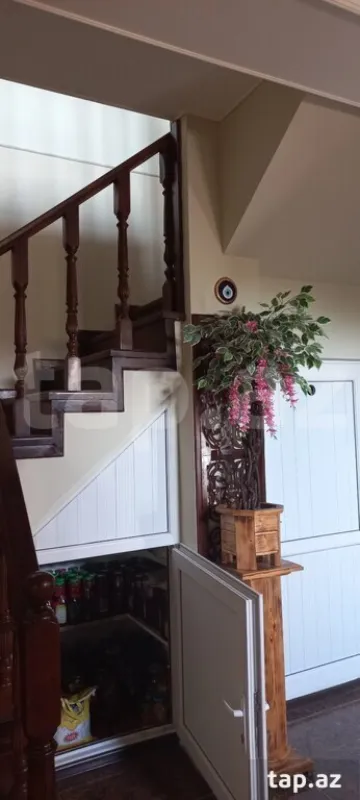Satılır 5 otaqlı həyət evi