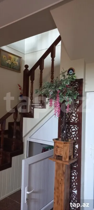 Satılır 5 otaqlı həyət evi