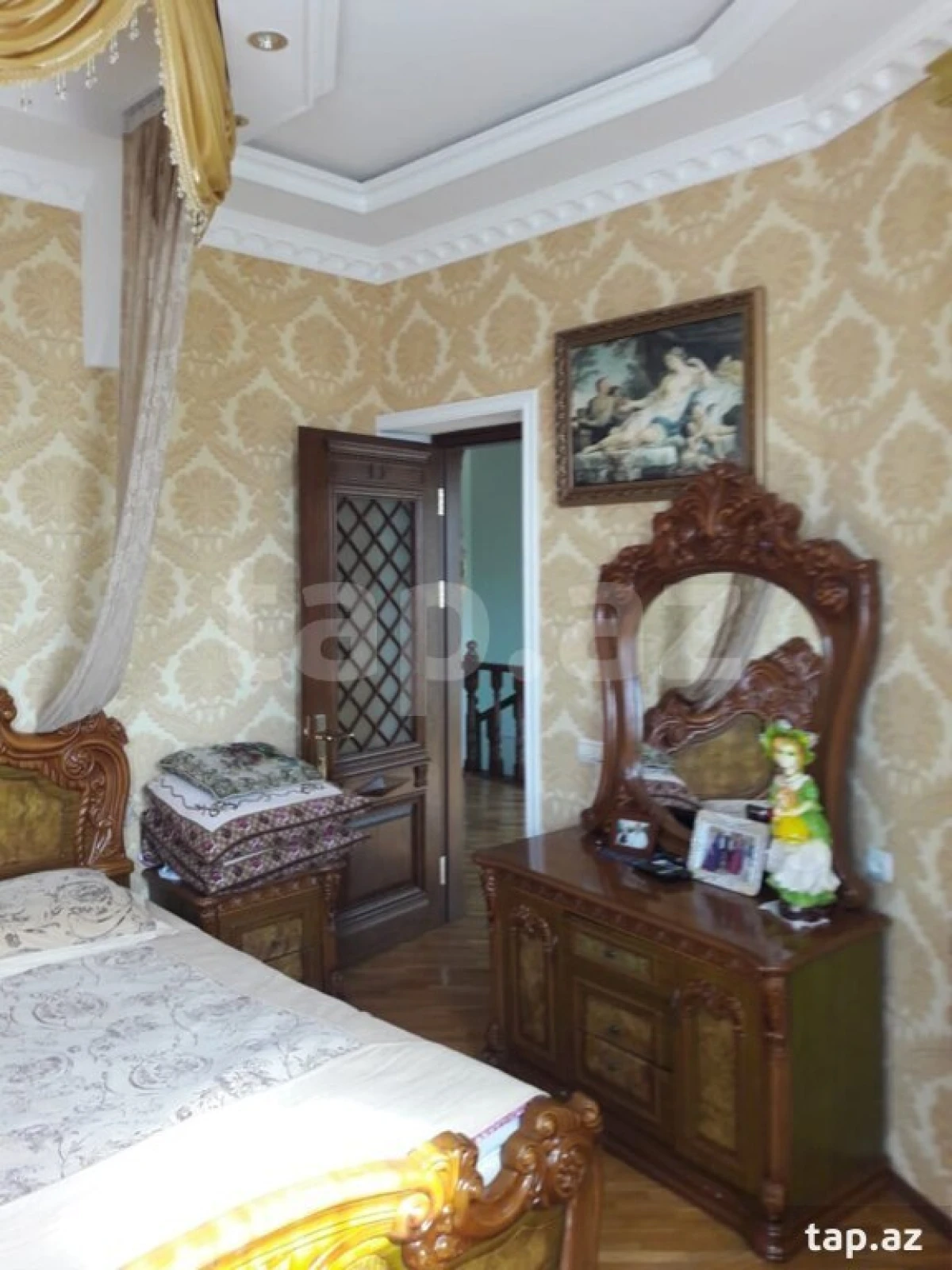 Satılır 5 otaqlı həyət evi