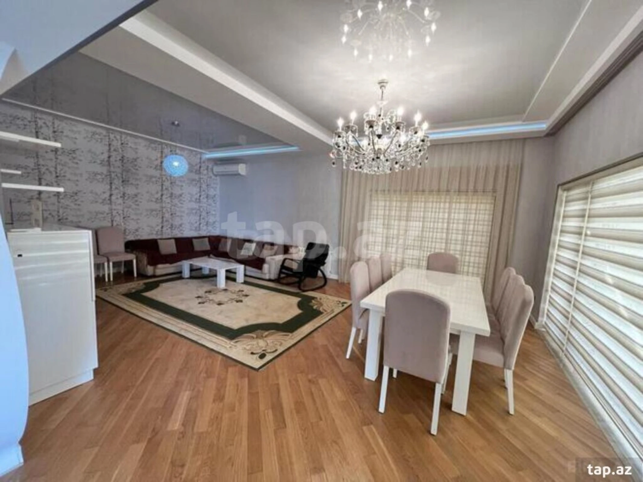 Satılır 6 otaqlı həyət evi