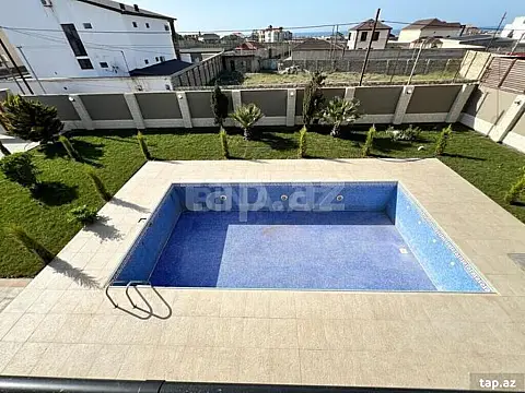 Satılır 6 otaqlı həyət evi