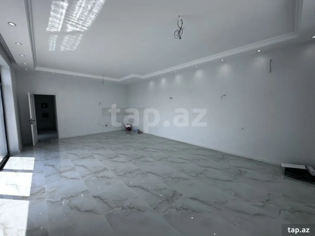 Satılır 3 otaqlı həyət evi