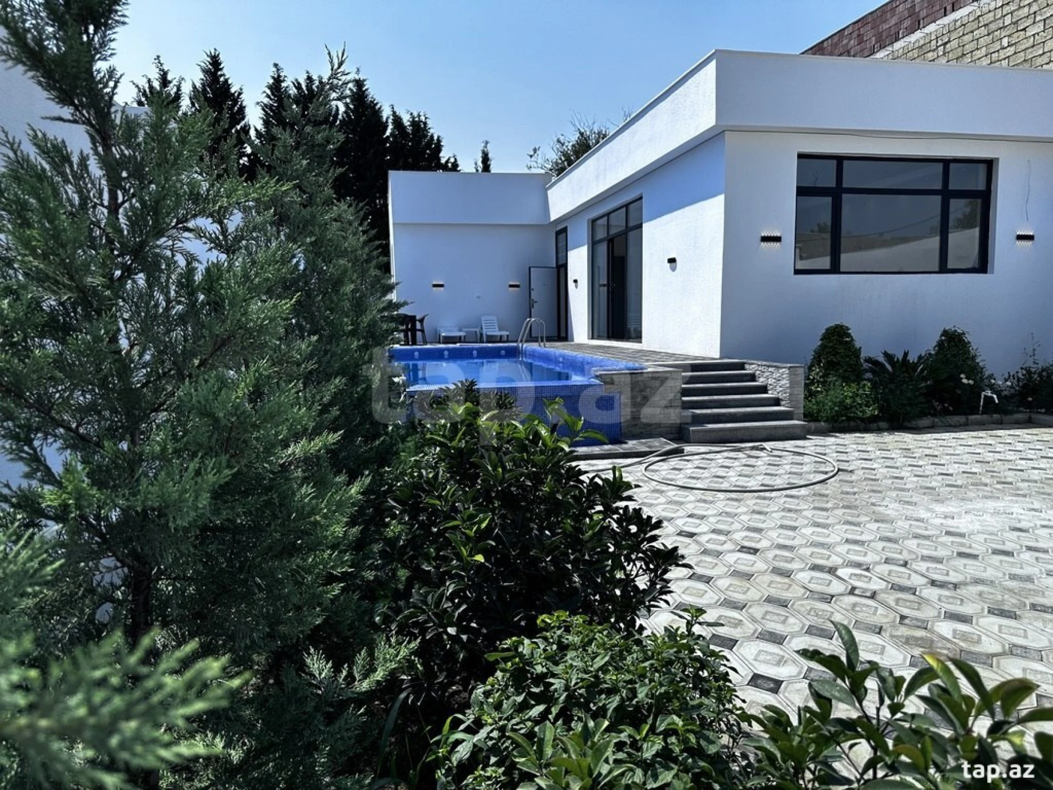 Satılır 3 otaqlı həyət evi