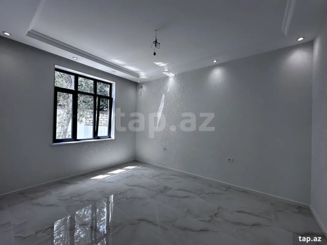 Satılır 3 otaqlı həyət evi