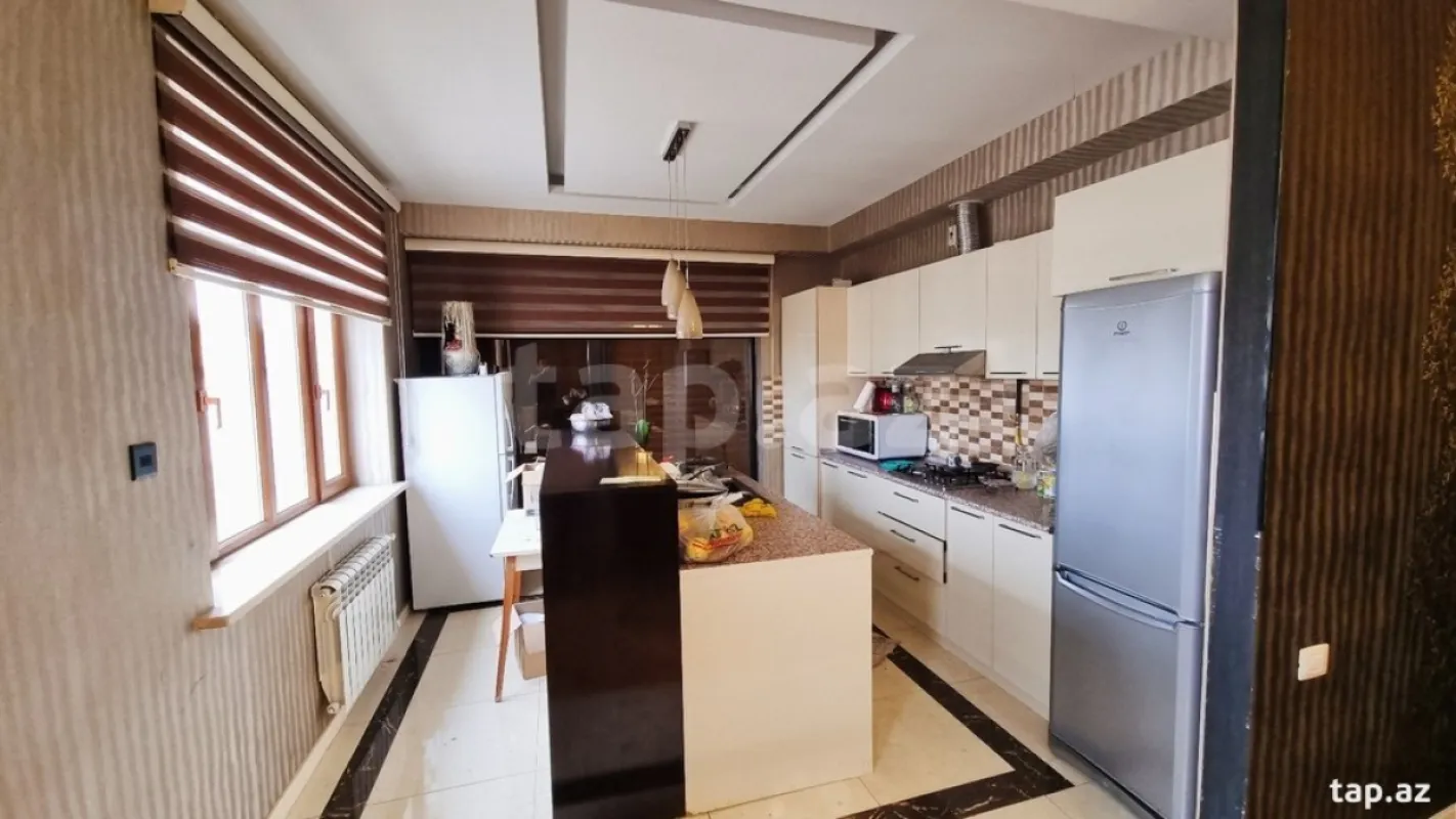 Satılır 4 otaqlı yeni tikili 132 m²