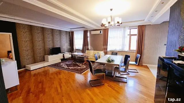 Satılır 4 otaqlı yeni tikili 132 m²