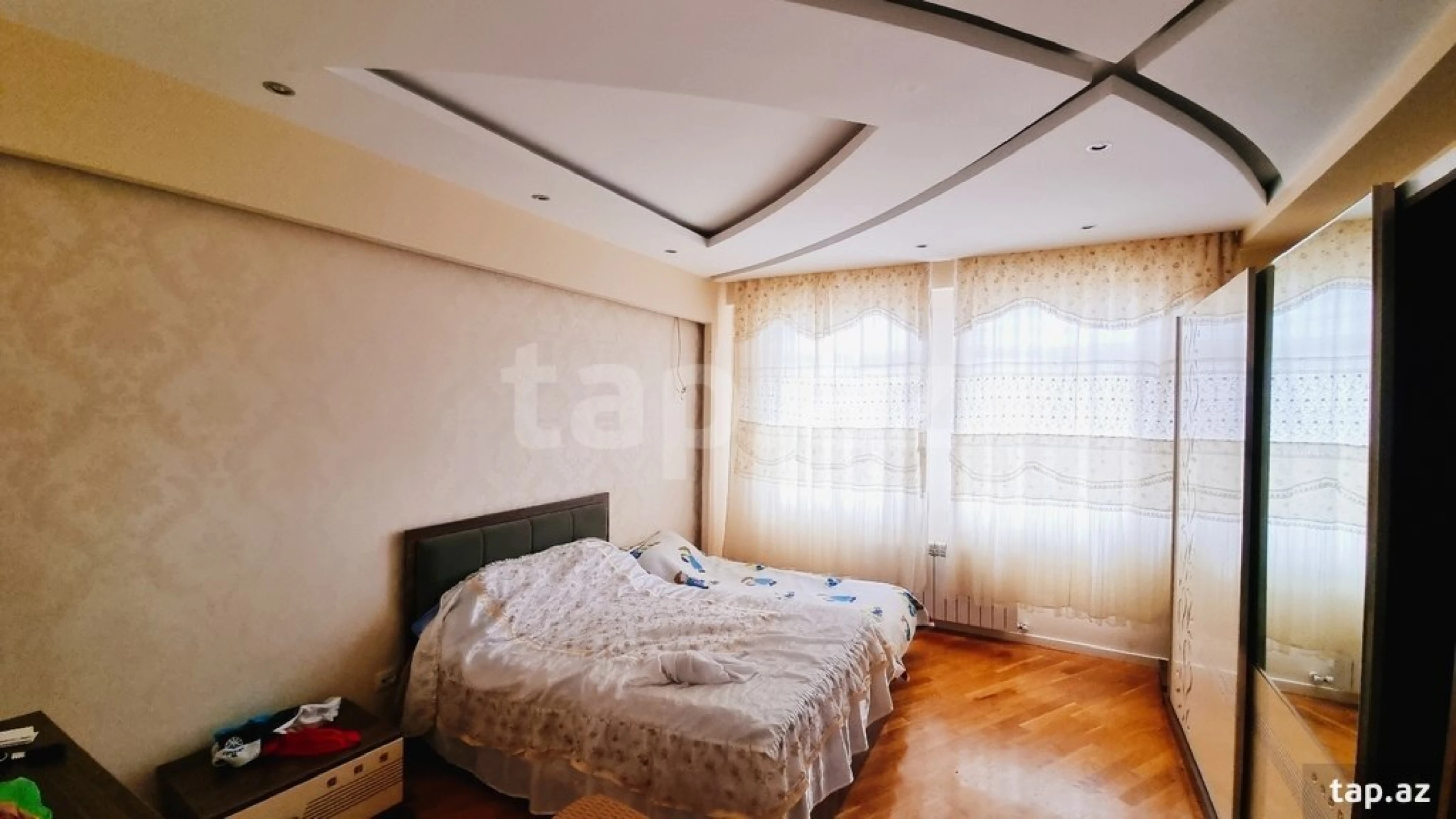 Satılır 4 otaqlı yeni tikili 132 m²
