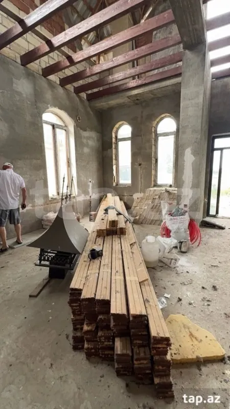 Satılır 4 otaqlı həyət evi