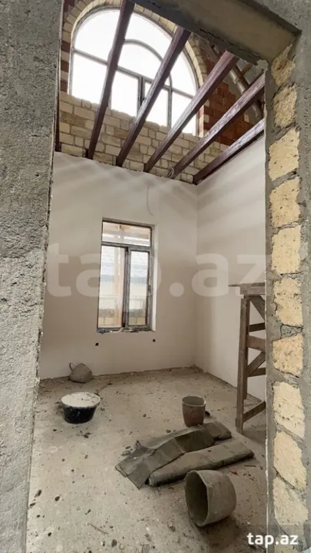 Satılır 4 otaqlı həyət evi