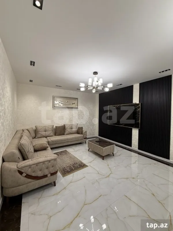 Kirayə verilir 5 otaqlı həyət evi