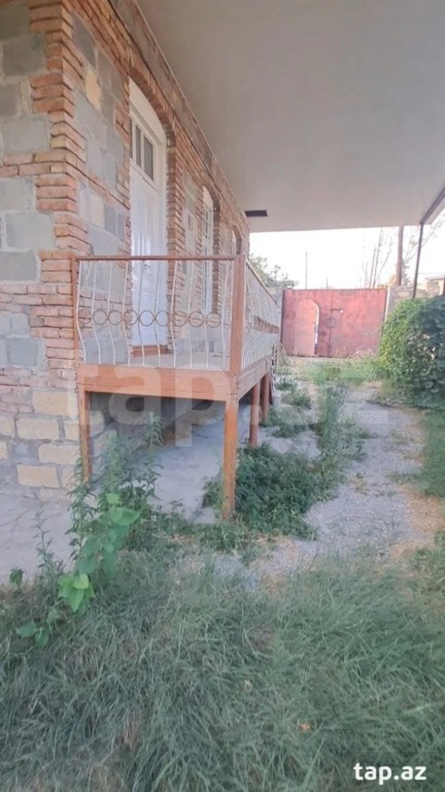 Satılır 4 otaqlı həyət evi