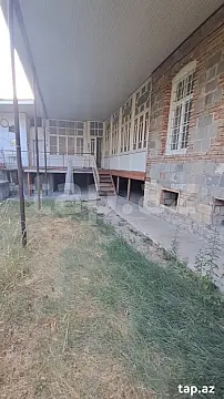 Satılır 4 otaqlı həyət evi — Şəki 4 otaq