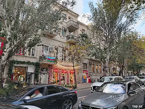 Satılır 3 otaqlı mənzil 75 m² — Bakı 3 otaq 75.00 m²