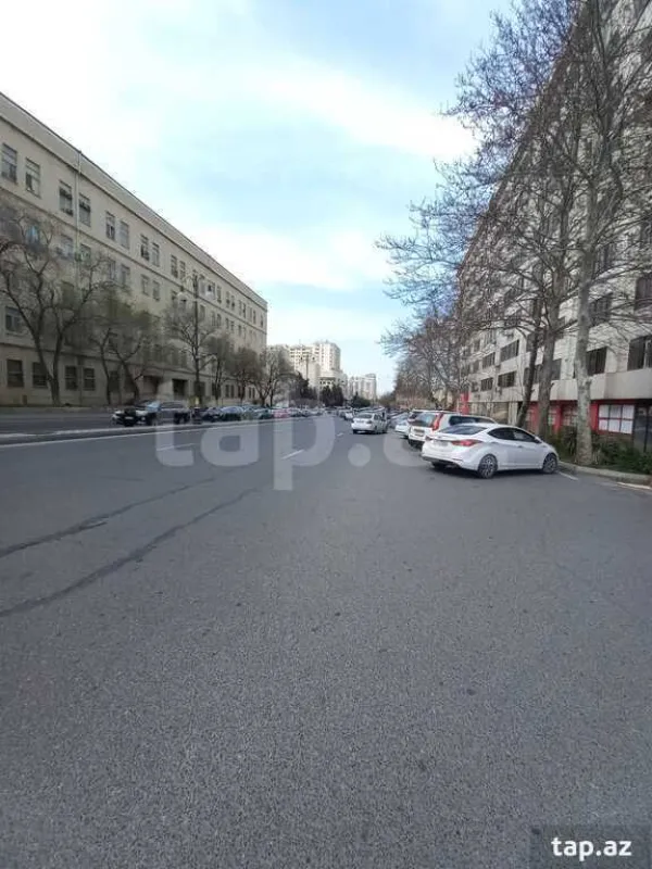 Satılır 2 otaqlı mənzil 60 m²