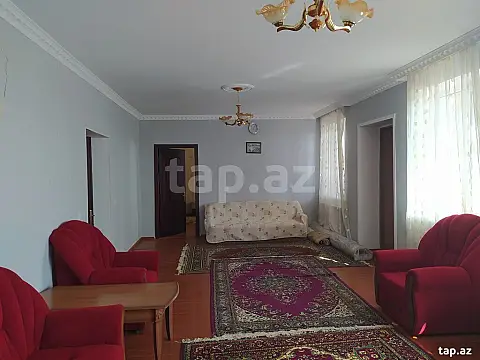 Satılır 5 otaqlı həyət evi 150 m²