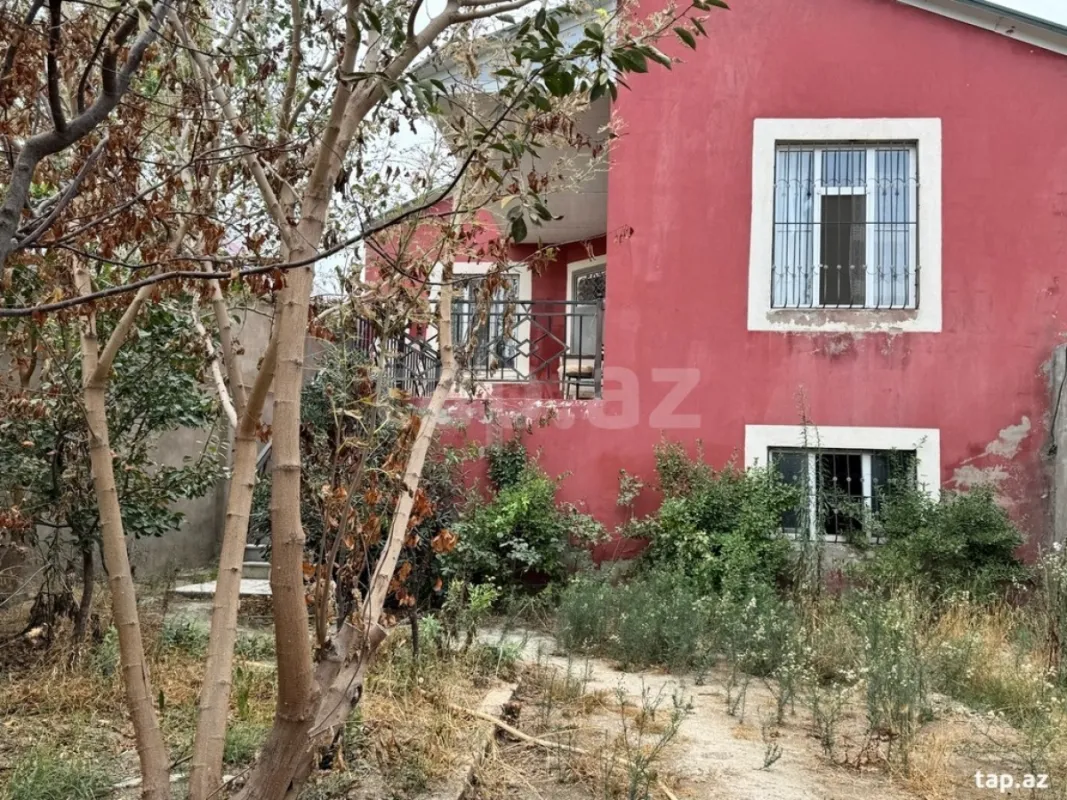 Satılır 4 otaqlı həyət evi
