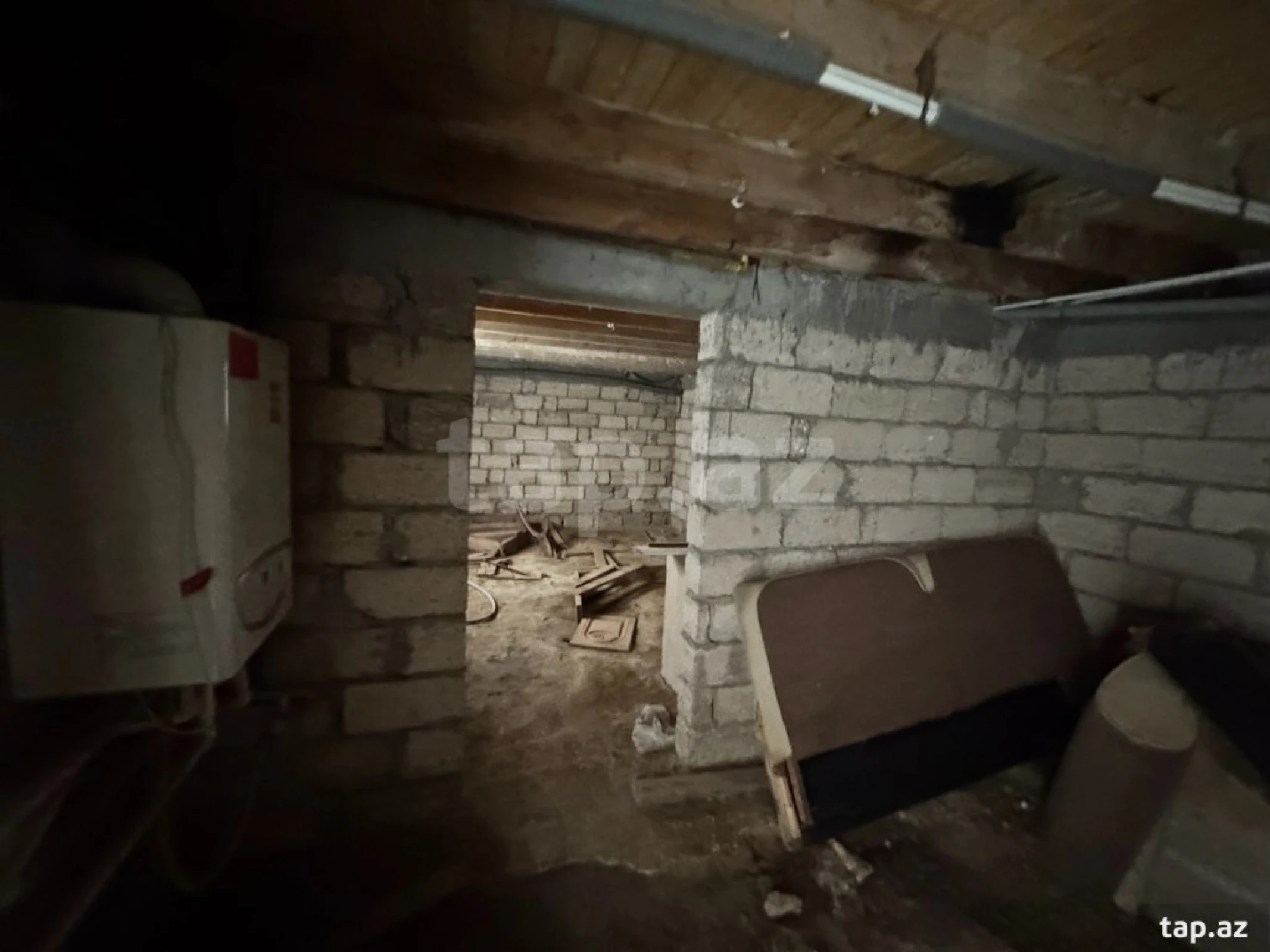 Satılır 4 otaqlı həyət evi