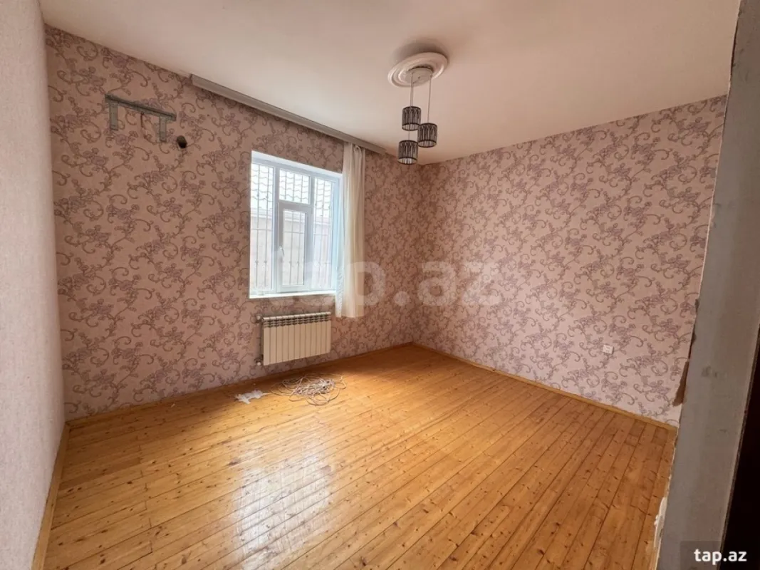 Satılır 4 otaqlı həyət evi