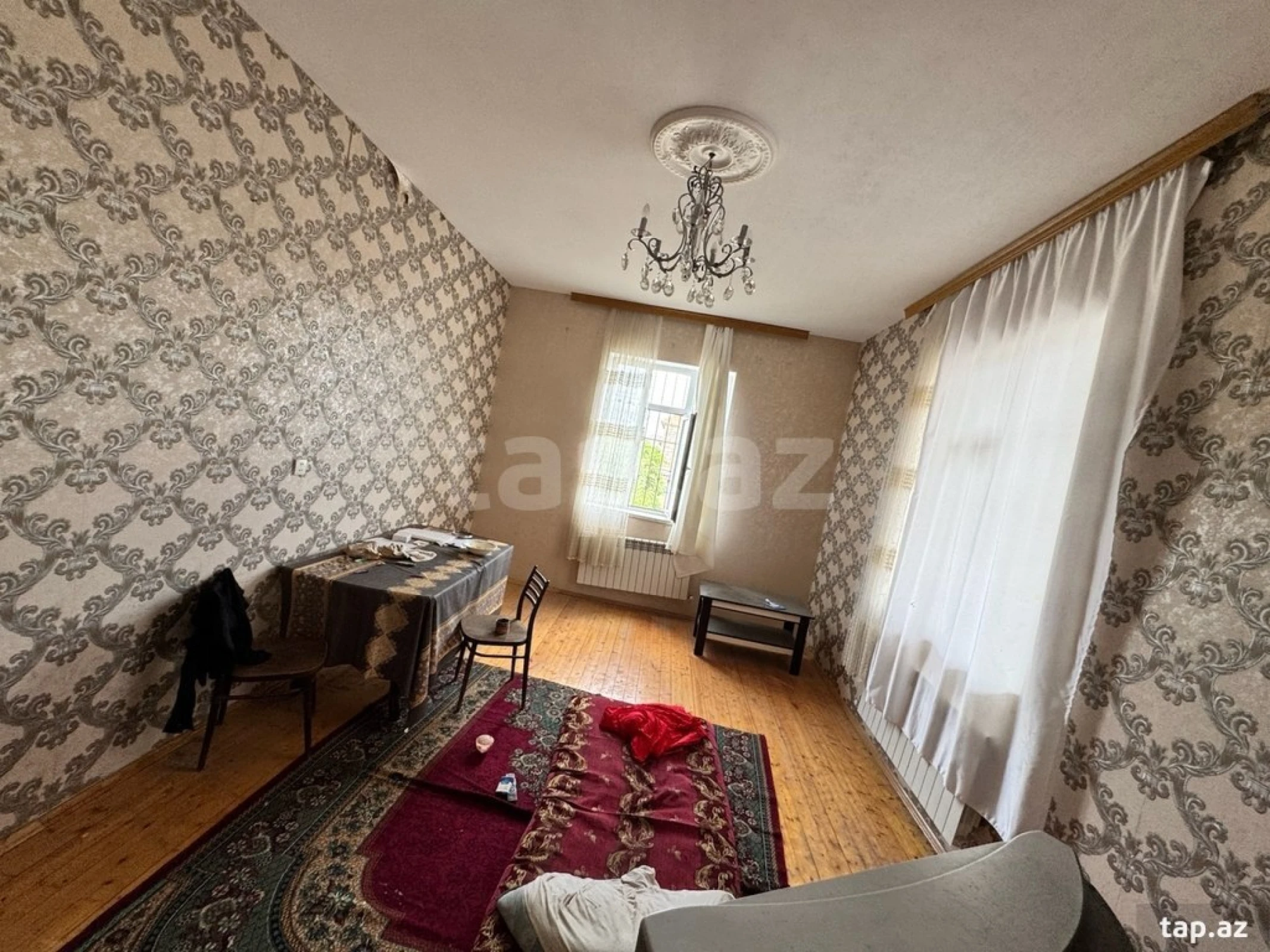 Satılır 4 otaqlı həyət evi