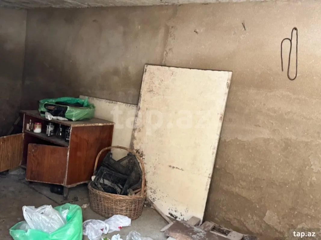 Satılır 4 otaqlı həyət evi