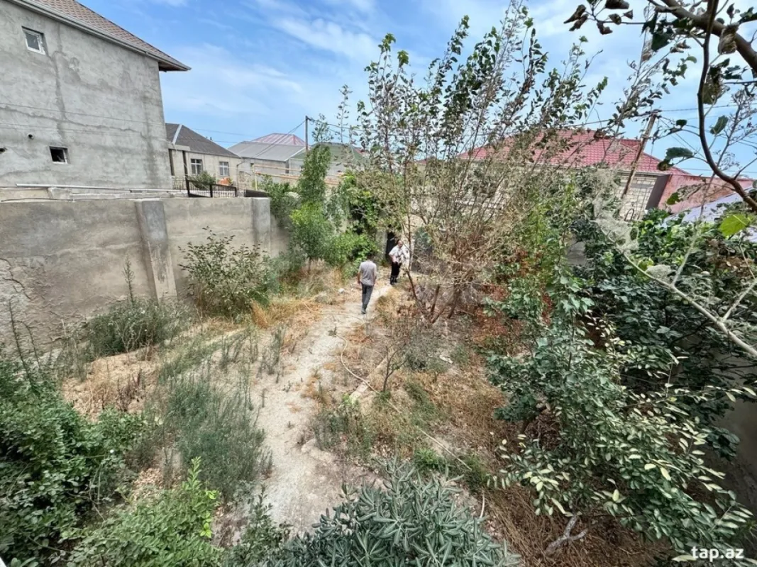 Satılır 4 otaqlı həyət evi